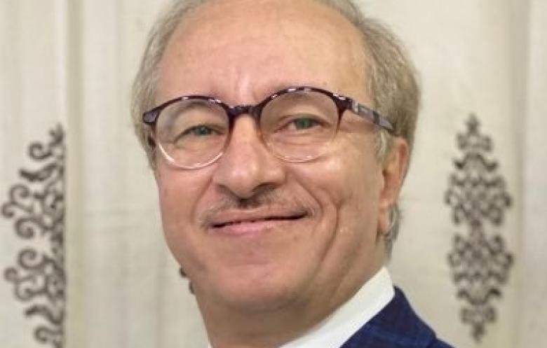  السياسي اليمني زيد الذاري : المسار القائم الآن من هدنة ووساطات لا يشكل ضمانة للعبور نحو السلام المستدام 