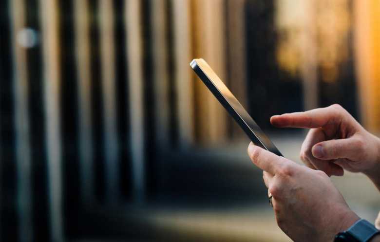 الذكاء الاصطناعي يُقنع البشر… على حساب الحقائق