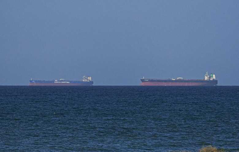 إيران تهدّد بإغلاق باب المندب ووقف حركة التجارية في المنطقة