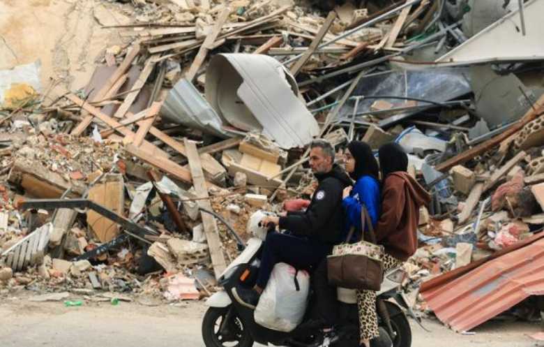 هدوء حذر في لبنان وسط عودة مكثفة للنازحين إلى ديارهم