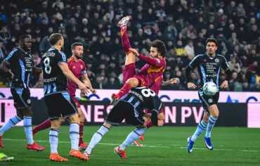 الدوري الإيطالي: أودينيزي يهزم روما ويعطّل تقدمه