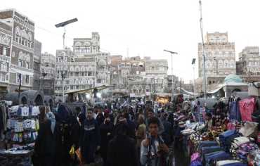 تأخر استعداد اليمنيين لشهر رمضان مع ضعف الرواتب