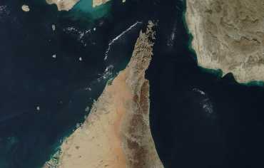 أبرزها "هرمز" و"المندب".. المضايق قنابل موقوتة في مفاصل العالم