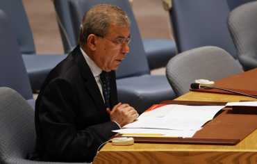 اليمن يشدد على أولوية استعادة مؤسسات الدولة وحصر السلاح